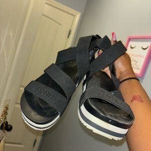 Tommy Hilfiger black and white sandals